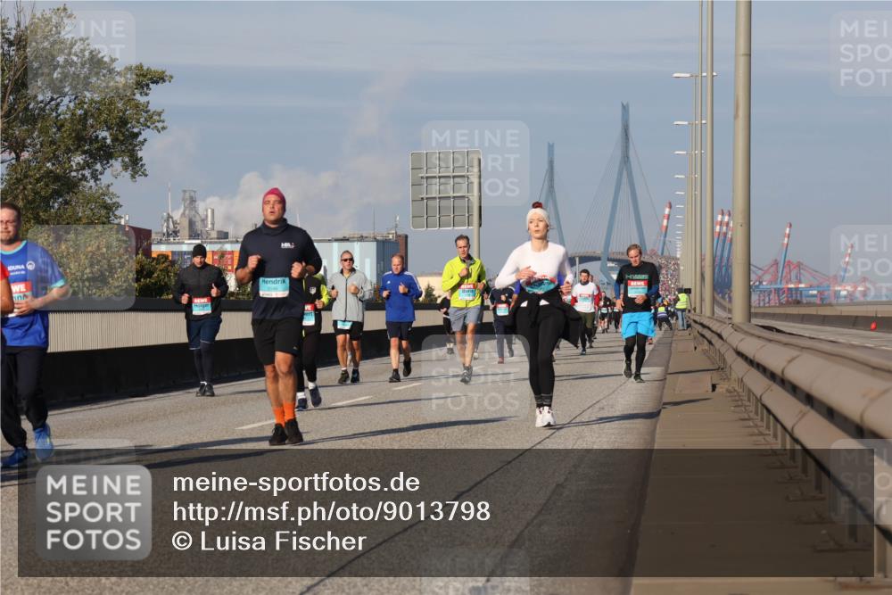 03.10.2025 - Köhlbrandbrückenlauf Luisa Fischer http://msf.ph/oto/9013798 03.10.2025 10:57:41 Position 3  meine-sportfotos.de