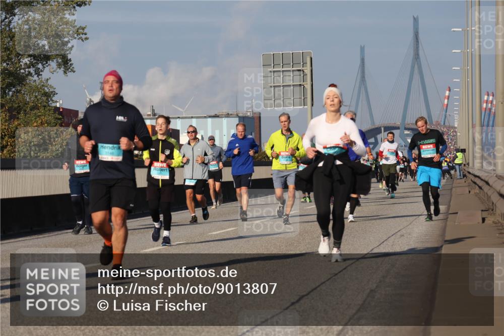 03.10.2025 - Köhlbrandbrückenlauf Luisa Fischer http://msf.ph/oto/9013807 03.10.2025 10:57:42 Position 3 3146 meine-sportfotos.de