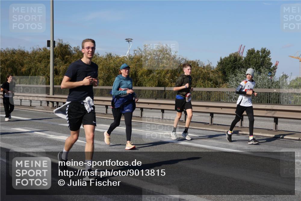 03.10.2025 - Köhlbrandbrückenlauf Julia Fischer http://msf.ph/oto/9013815 03.10.2025 13:07:25 Position 3 9 meine-sportfotos.de