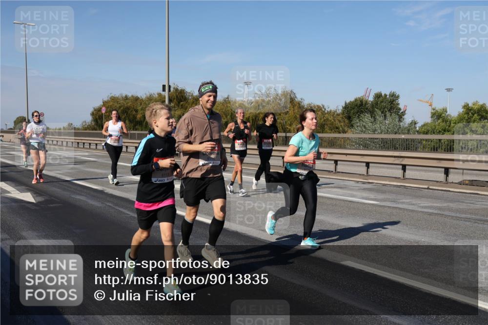 03.10.2025 - Köhlbrandbrückenlauf Julia Fischer http://msf.ph/oto/9013835 03.10.2025 13:07:28 Position 3 6113 meine-sportfotos.de