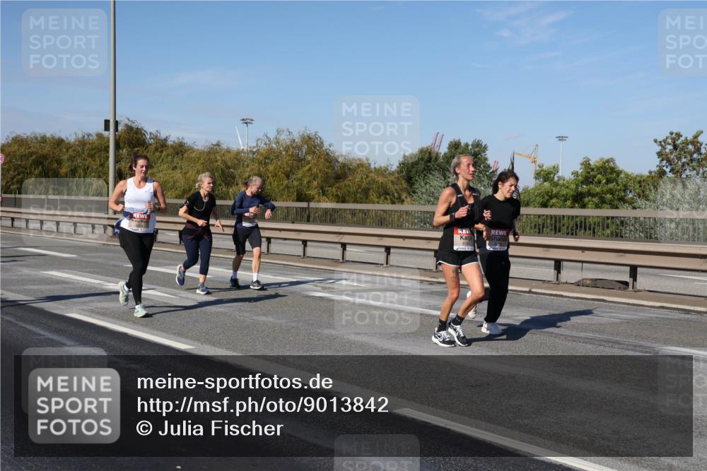 03.10.2025 - Köhlbrandbrückenlauf Julia Fischer http://msf.ph/oto/9013842 03.10.2025 13:07:30 Position 3 6199 meine-sportfotos.de