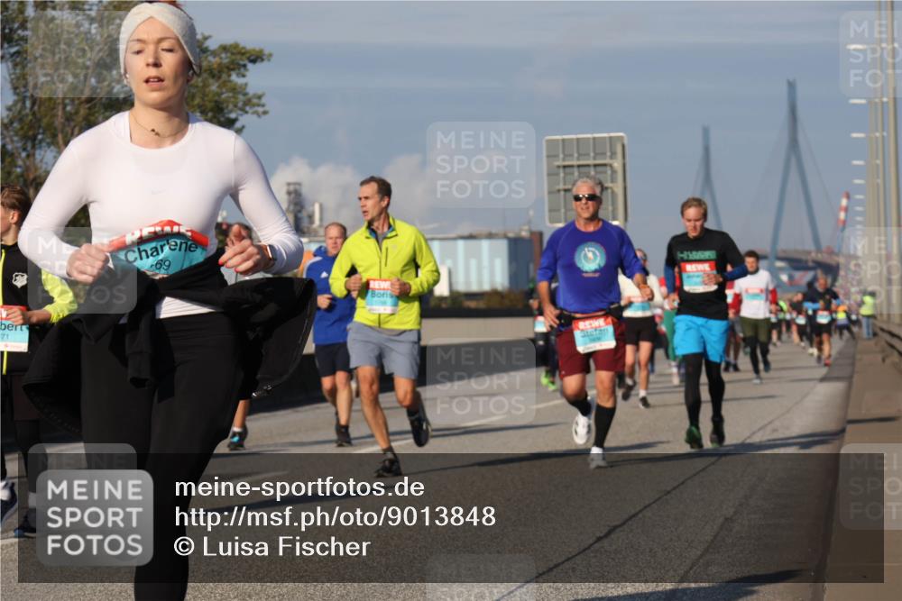 03.10.2025 - Köhlbrandbrückenlauf Luisa Fischer http://msf.ph/oto/9013848 03.10.2025 10:57:46 Position 3 71 meine-sportfotos.de