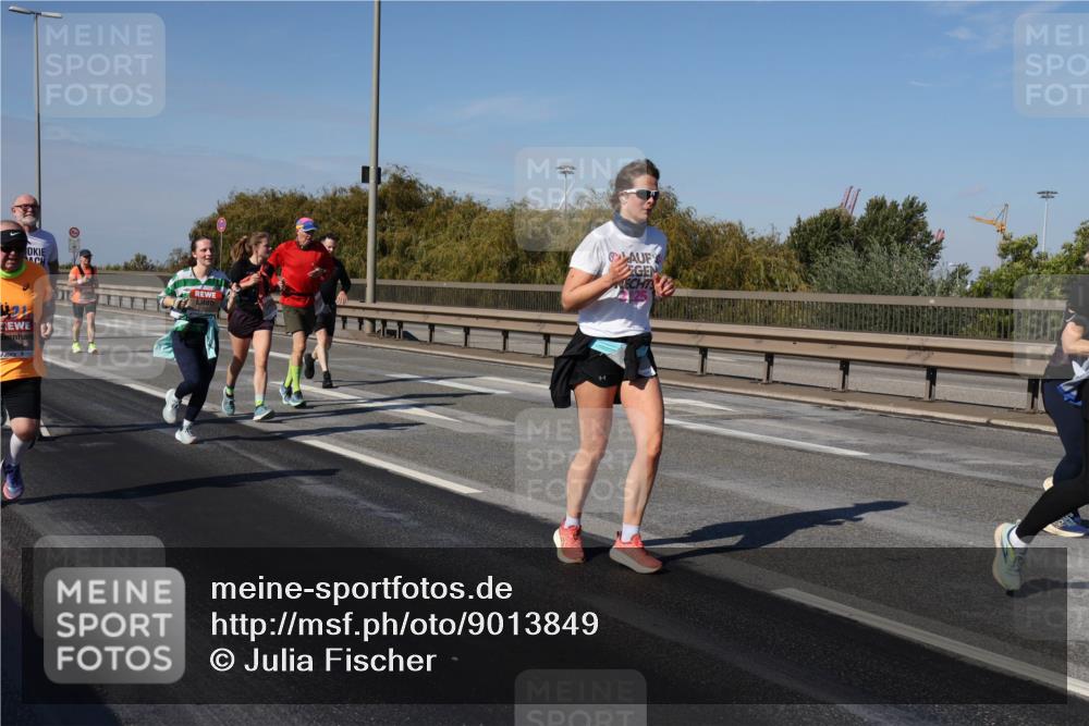 03.10.2025 - Köhlbrandbrückenlauf Julia Fischer http://msf.ph/oto/9013849 03.10.2025 13:07:33 Position 3  meine-sportfotos.de