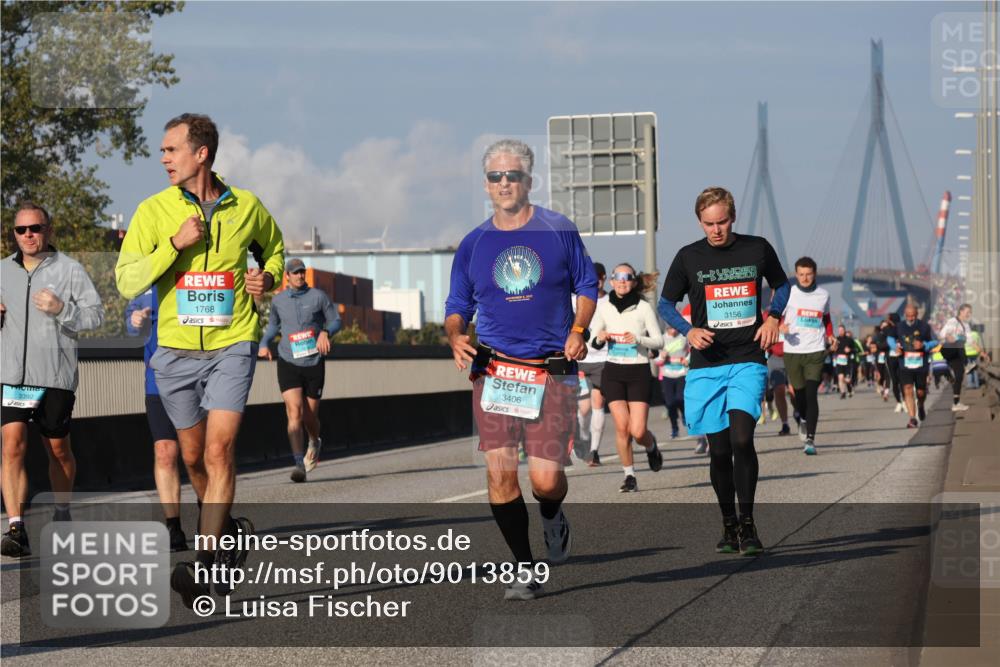 03.10.2025 - Köhlbrandbrückenlauf Luisa Fischer http://msf.ph/oto/9013859 03.10.2025 10:57:47 Position 3 3392, 1768, 3406, 3156 meine-sportfotos.de