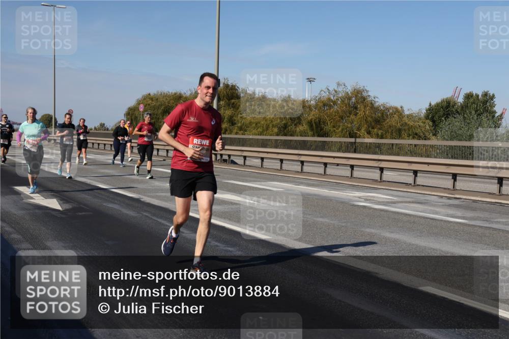 03.10.2025 - Köhlbrandbrückenlauf Julia Fischer http://msf.ph/oto/9013884 03.10.2025 13:07:41 Position 3  meine-sportfotos.de