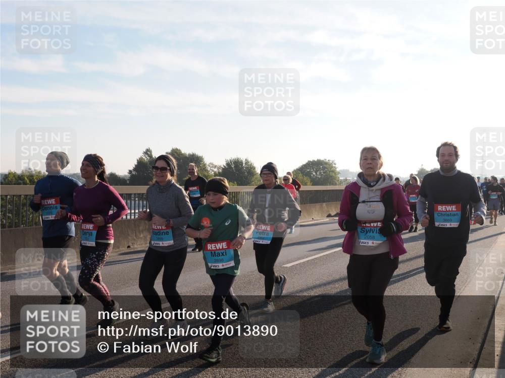 03.10.2025 - Köhlbrandbrückenlauf Fabian Wolf http://msf.ph/oto/9013890 03.10.2025 09:24:19 Position 3 2376, 2900, 2058, 3669, 2899, 2898 meine-sportfotos.de