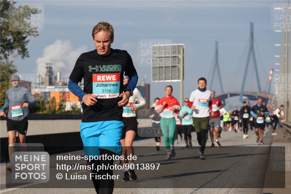 03.10.2025 - Köhlbrandbrückenlauf Luisa Fischer http://msf.ph/oto/9013897 03.10.2025 10:57:51 Position 3 3156 meine-sportfotos.de