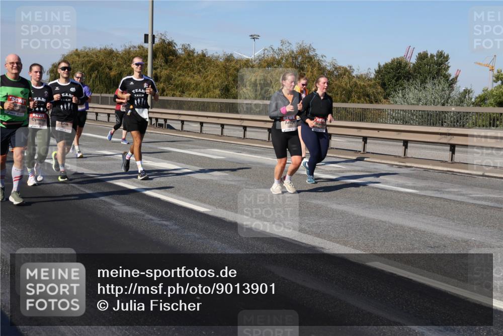 03.10.2025 - Köhlbrandbrückenlauf Julia Fischer http://msf.ph/oto/9013901 03.10.2025 13:07:48 Position 3  meine-sportfotos.de