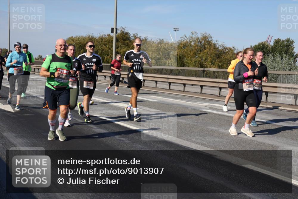 03.10.2025 - Köhlbrandbrückenlauf Julia Fischer http://msf.ph/oto/9013907 03.10.2025 13:07:49 Position 3  meine-sportfotos.de