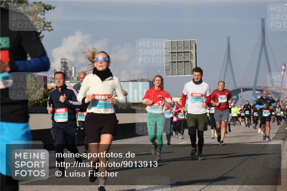03.10.2025 - Köhlbrandbrückenlauf Luisa Fischer http://msf.ph/oto/9013913 03.10.2025 10:57:53 Position 3 1611, 3723, 1206, 2125, 3208 meine-sportfotos.de