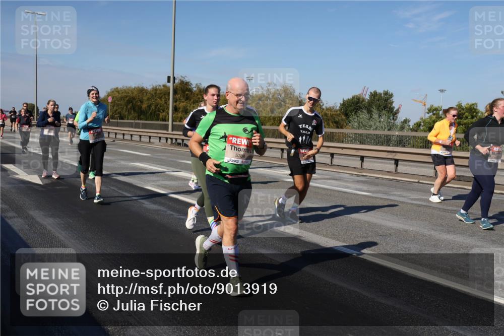 03.10.2025 - Köhlbrandbrückenlauf Julia Fischer http://msf.ph/oto/9013919 03.10.2025 13:07:50 Position 3 6, 5708 meine-sportfotos.de