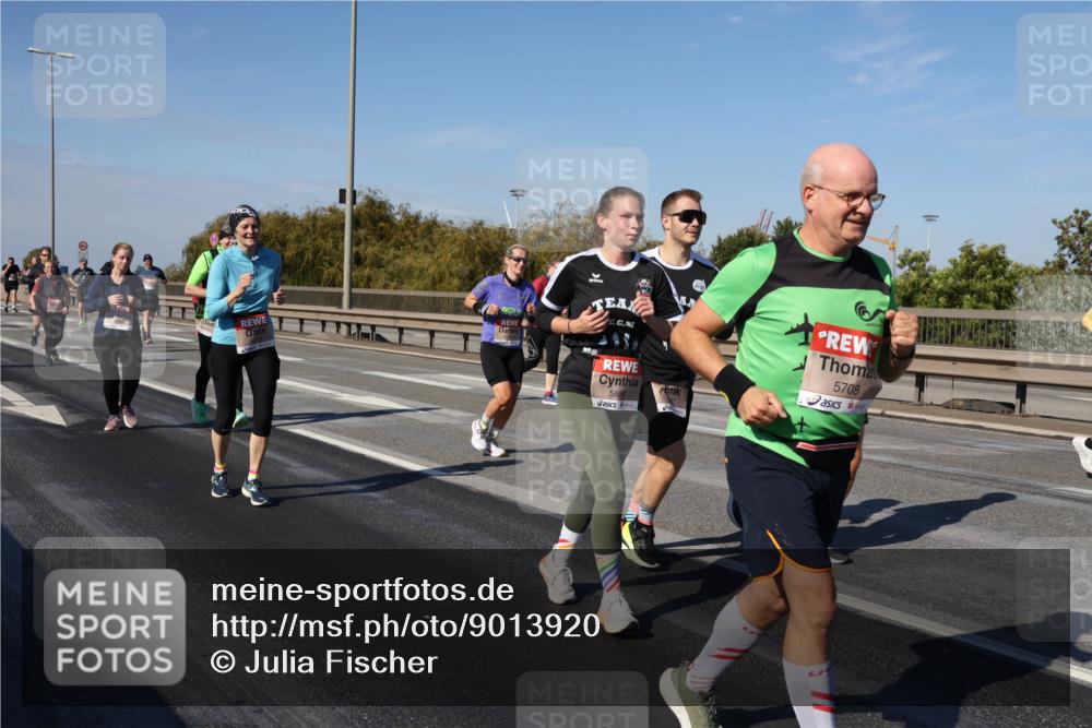 03.10.2025 - Köhlbrandbrückenlauf Julia Fischer http://msf.ph/oto/9013920 03.10.2025 13:07:51 Position 3 5888, 5708 meine-sportfotos.de