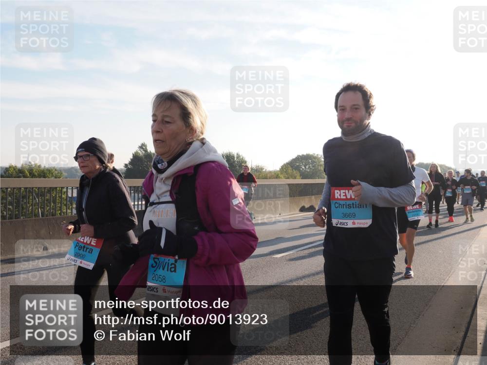 03.10.2025 - Köhlbrandbrückenlauf Fabian Wolf http://msf.ph/oto/9013923 03.10.2025 09:24:20 Position 3 3669, 2900, 2058 meine-sportfotos.de