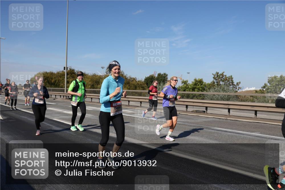 03.10.2025 - Köhlbrandbrückenlauf Julia Fischer http://msf.ph/oto/9013932 03.10.2025 13:07:52 Position 3  meine-sportfotos.de