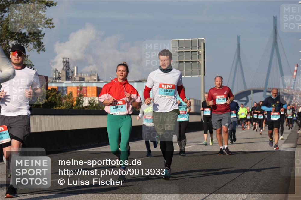 03.10.2025 - Köhlbrandbrückenlauf Luisa Fischer http://msf.ph/oto/9013933 03.10.2025 10:57:55 Position 3 83, 1206, 3208, 41 meine-sportfotos.de