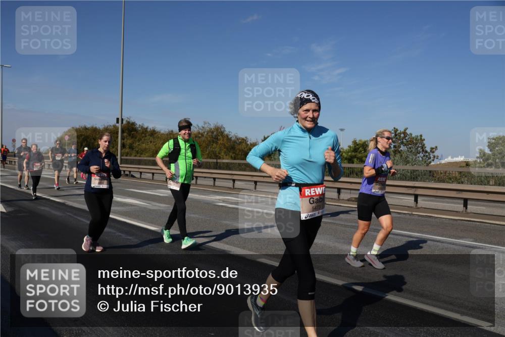 03.10.2025 - Köhlbrandbrückenlauf Julia Fischer http://msf.ph/oto/9013935 03.10.2025 13:07:53 Position 3 5473 meine-sportfotos.de