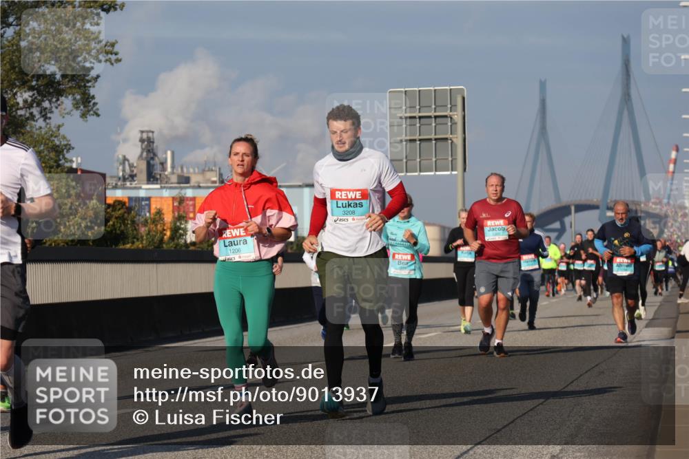03.10.2025 - Köhlbrandbrückenlauf Luisa Fischer http://msf.ph/oto/9013937 03.10.2025 10:57:55 Position 3 1206, 3208 meine-sportfotos.de