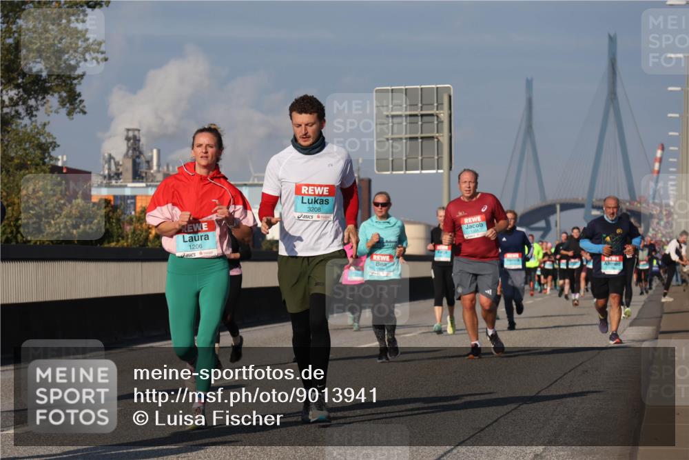 03.10.2025 - Köhlbrandbrückenlauf Luisa Fischer http://msf.ph/oto/9013941 03.10.2025 10:57:55 Position 3 3208 meine-sportfotos.de