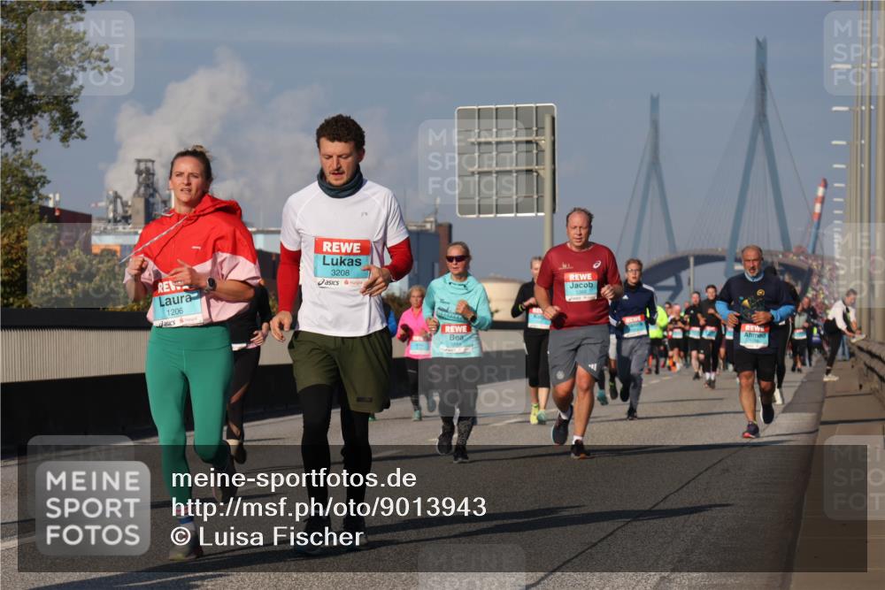 03.10.2025 - Köhlbrandbrückenlauf Luisa Fischer http://msf.ph/oto/9013943 03.10.2025 10:57:56 Position 3 1206, 3208, 1514, 1388 meine-sportfotos.de