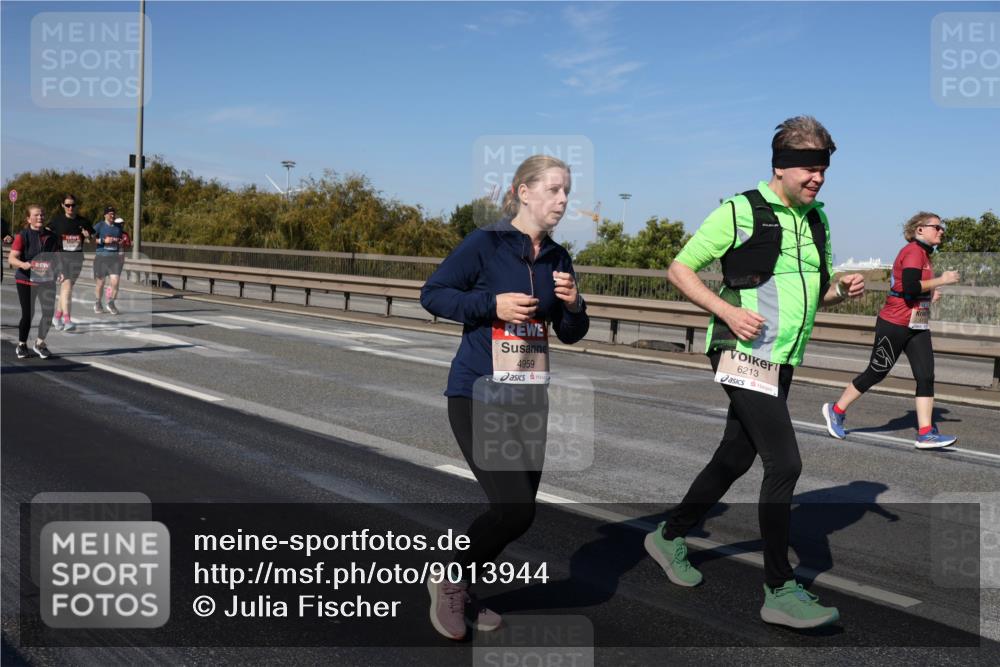 03.10.2025 - Köhlbrandbrückenlauf Julia Fischer http://msf.ph/oto/9013944 03.10.2025 13:07:54 Position 3 4959, 6213 meine-sportfotos.de