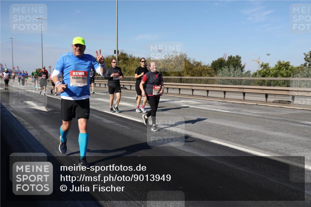 03.10.2025 - Köhlbrandbrückenlauf Julia Fischer http://msf.ph/oto/9013949 03.10.2025 13:07:56 Position 3 5857 meine-sportfotos.de