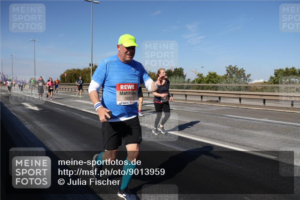 03.10.2025 - Köhlbrandbrückenlauf Julia Fischer http://msf.ph/oto/9013959 03.10.2025 13:07:57 Position 3 5857 meine-sportfotos.de