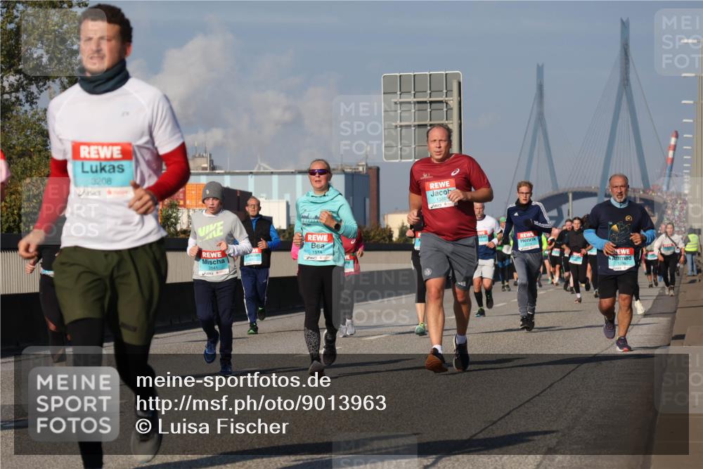 03.10.2025 - Köhlbrandbrückenlauf Luisa Fischer http://msf.ph/oto/9013963 03.10.2025 10:57:57 Position 3 3208, 2841, 1514, 1388, 2214 meine-sportfotos.de