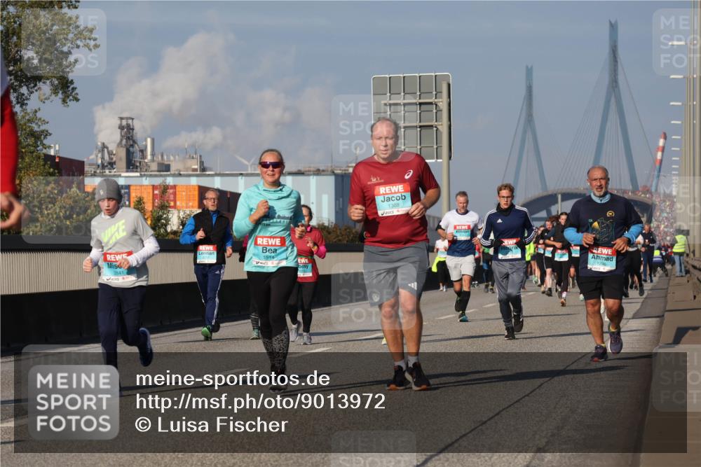 03.10.2025 - Köhlbrandbrückenlauf Luisa Fischer http://msf.ph/oto/9013972 03.10.2025 10:57:58 Position 3 1514, 2841, 1388, 1296 meine-sportfotos.de