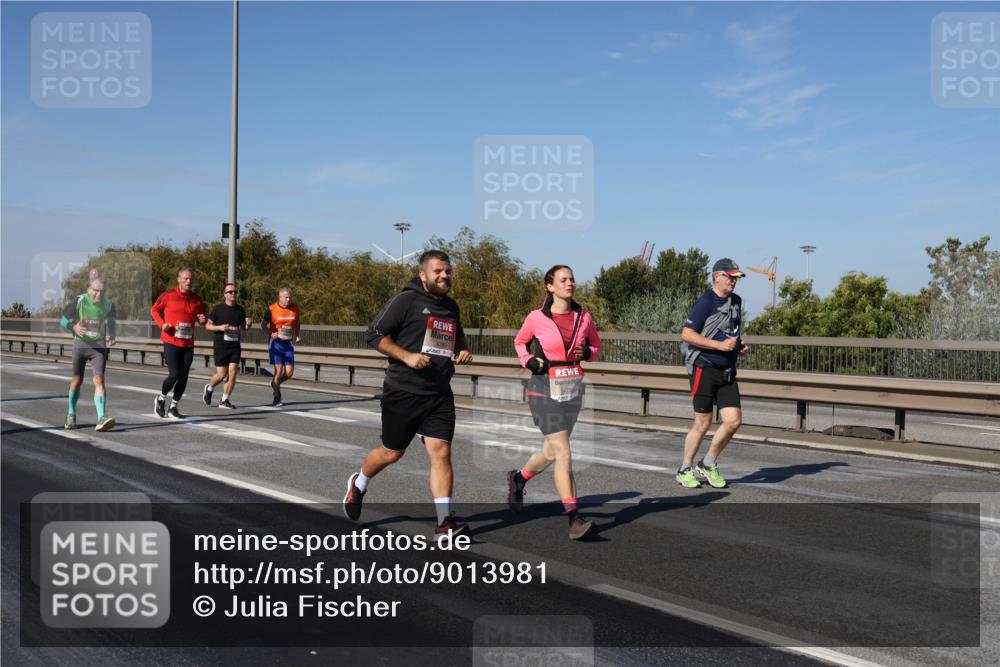 03.10.2025 - Köhlbrandbrückenlauf Julia Fischer http://msf.ph/oto/9013981 03.10.2025 13:08:01 Position 3 4793 meine-sportfotos.de