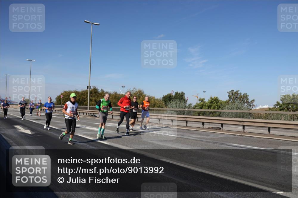 03.10.2025 - Köhlbrandbrückenlauf Julia Fischer http://msf.ph/oto/9013992 03.10.2025 13:08:04 Position 3  meine-sportfotos.de