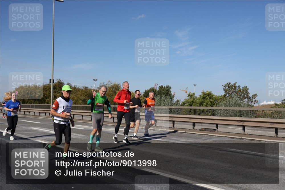 03.10.2025 - Köhlbrandbrückenlauf Julia Fischer http://msf.ph/oto/9013998 03.10.2025 13:08:04 Position 3  meine-sportfotos.de