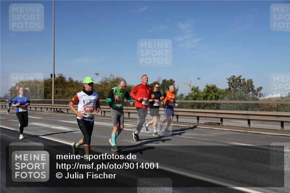 03.10.2025 - Köhlbrandbrückenlauf Julia Fischer http://msf.ph/oto/9014001 03.10.2025 13:08:05 Position 3  meine-sportfotos.de