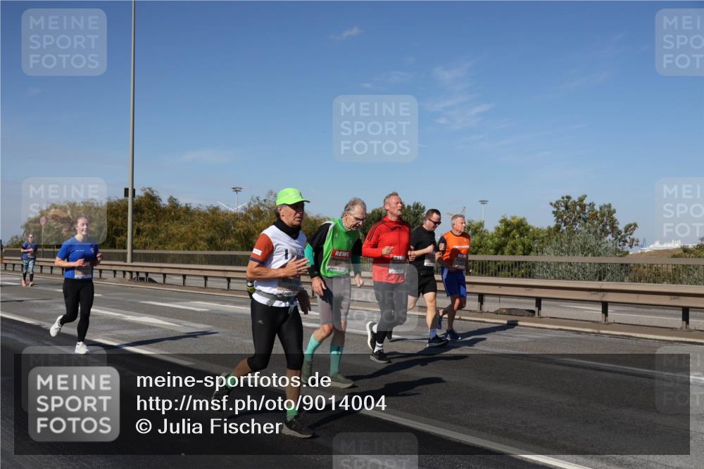 03.10.2025 - Köhlbrandbrückenlauf Julia Fischer http://msf.ph/oto/9014004 03.10.2025 13:08:05 Position 3  meine-sportfotos.de