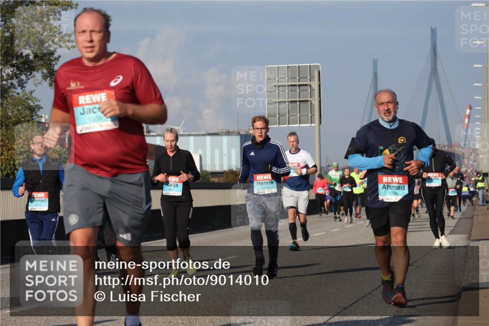 03.10.2025 - Köhlbrandbrückenlauf Luisa Fischer http://msf.ph/oto/9014010 03.10.2025 10:58:02 Position 3 2215, 1388, 1627, 2214, 1296 meine-sportfotos.de