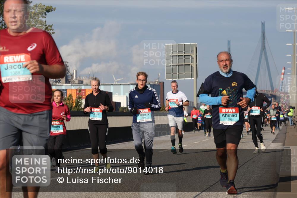 03.10.2025 - Köhlbrandbrückenlauf Luisa Fischer http://msf.ph/oto/9014018 03.10.2025 10:58:02 Position 3 1388, 1515, 1627, 2214, 1296 meine-sportfotos.de