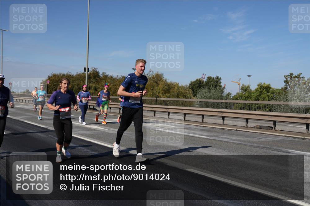 03.10.2025 - Köhlbrandbrückenlauf Julia Fischer http://msf.ph/oto/9014024 03.10.2025 13:08:10 Position 3  meine-sportfotos.de