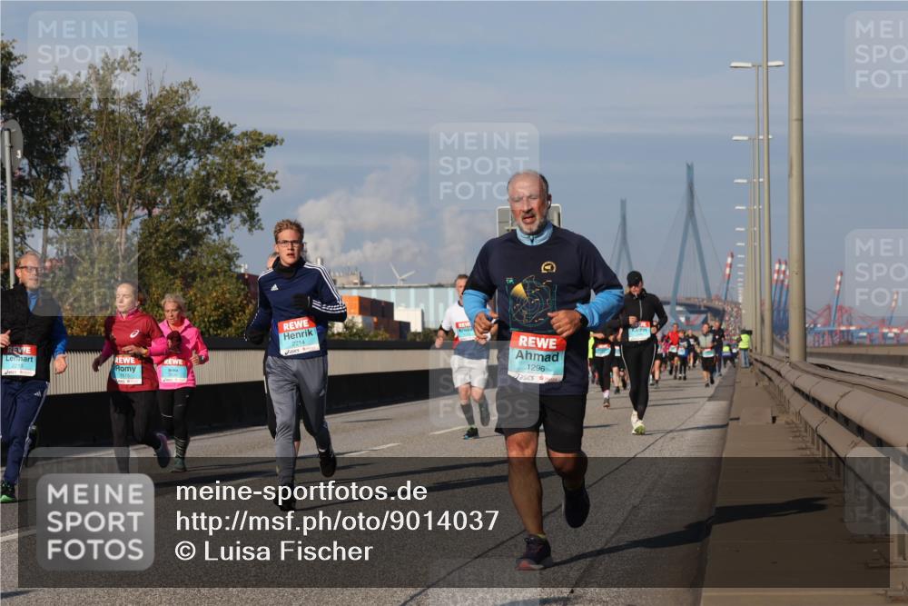 03.10.2025 - Köhlbrandbrückenlauf Luisa Fischer http://msf.ph/oto/9014037 03.10.2025 10:58:04 Position 3 2214, 1515, 1296 meine-sportfotos.de