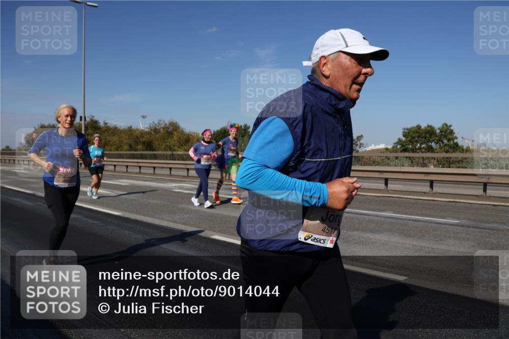 03.10.2025 - Köhlbrandbrückenlauf Julia Fischer http://msf.ph/oto/9014044 03.10.2025 13:08:13 Position 3 4517 meine-sportfotos.de