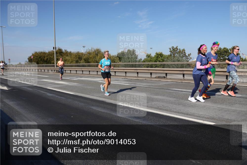 03.10.2025 - Köhlbrandbrückenlauf Julia Fischer http://msf.ph/oto/9014053 03.10.2025 13:08:15 Position 3  meine-sportfotos.de