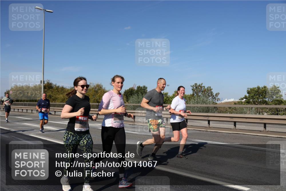 03.10.2025 - Köhlbrandbrückenlauf Julia Fischer http://msf.ph/oto/9014067 03.10.2025 13:08:23 Position 3 5297 meine-sportfotos.de