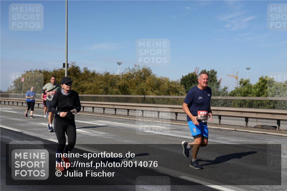 03.10.2025 - Köhlbrandbrückenlauf Julia Fischer http://msf.ph/oto/9014076 03.10.2025 13:08:26 Position 3  meine-sportfotos.de