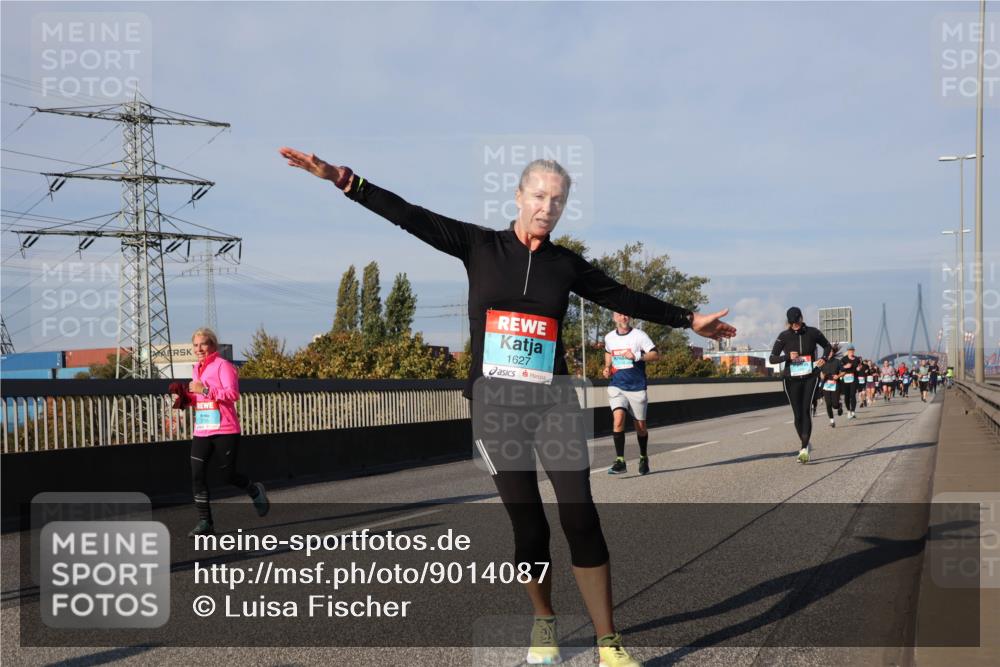 03.10.2025 - Köhlbrandbrückenlauf Luisa Fischer http://msf.ph/oto/9014087 03.10.2025 10:58:09 Position 3 1627 meine-sportfotos.de
