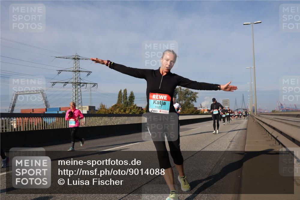 03.10.2025 - Köhlbrandbrückenlauf Luisa Fischer http://msf.ph/oto/9014088 03.10.2025 10:58:09 Position 3 1627 meine-sportfotos.de
