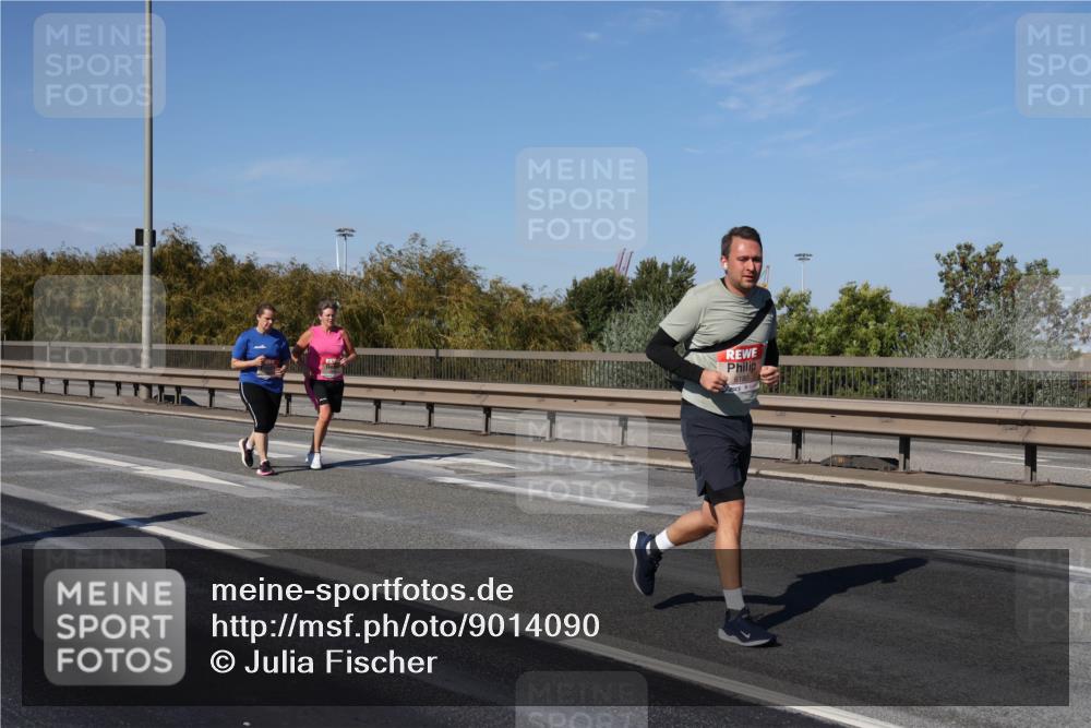 03.10.2025 - Köhlbrandbrückenlauf Julia Fischer http://msf.ph/oto/9014090 03.10.2025 13:08:29 Position 3 6180 meine-sportfotos.de