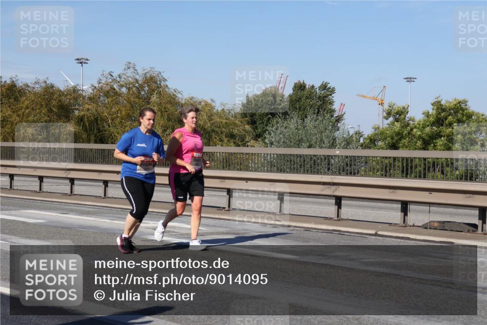 03.10.2025 - Köhlbrandbrückenlauf Julia Fischer http://msf.ph/oto/9014095 03.10.2025 13:08:30 Position 3  meine-sportfotos.de