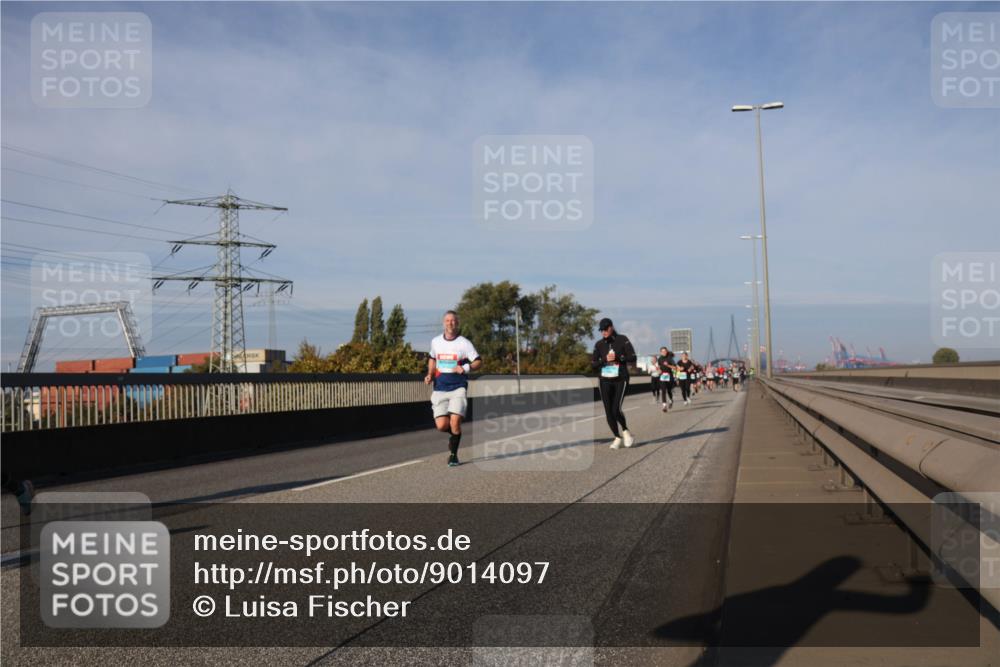 03.10.2025 - Köhlbrandbrückenlauf Luisa Fischer http://msf.ph/oto/9014097 03.10.2025 10:58:10 Position 3  meine-sportfotos.de