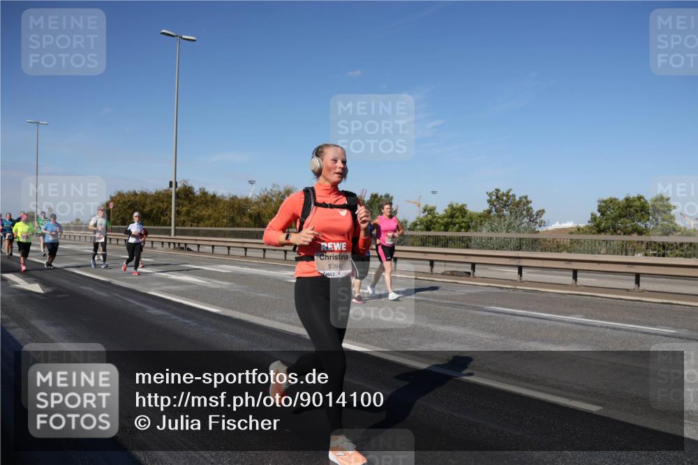 03.10.2025 - Köhlbrandbrückenlauf Julia Fischer http://msf.ph/oto/9014100 03.10.2025 13:08:31 Position 3 5394 meine-sportfotos.de