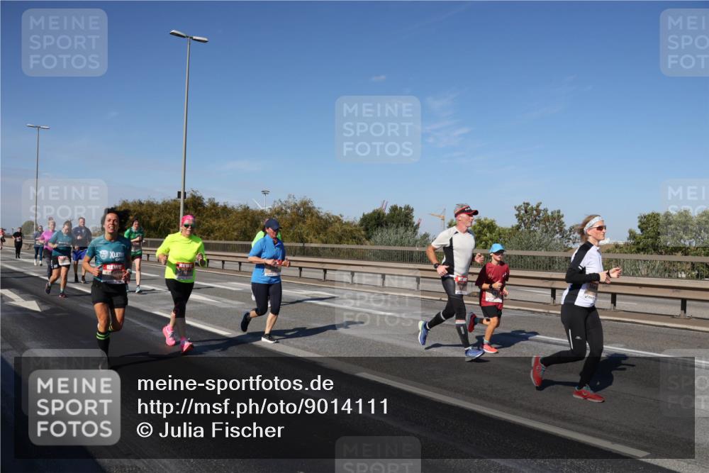 03.10.2025 - Köhlbrandbrückenlauf Julia Fischer http://msf.ph/oto/9014111 03.10.2025 13:08:35 Position 3  meine-sportfotos.de