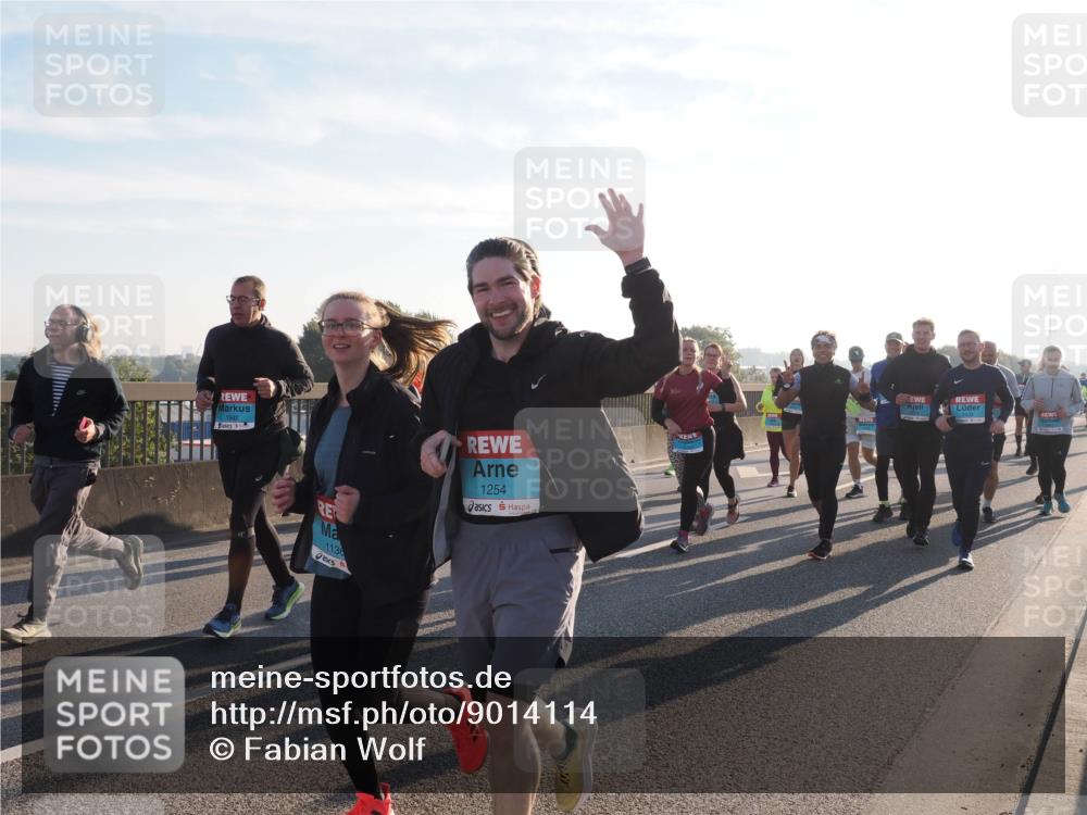 03.10.2025 - Köhlbrandbrückenlauf Fabian Wolf http://msf.ph/oto/9014114 03.10.2025 09:24:26 Position 3 1942, 1136, 1254 meine-sportfotos.de