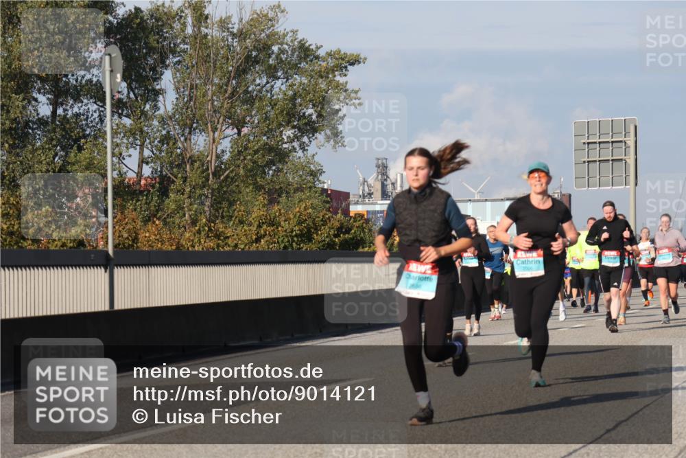 03.10.2025 - Köhlbrandbrückenlauf Luisa Fischer http://msf.ph/oto/9014121 03.10.2025 10:58:13 Position 3  meine-sportfotos.de